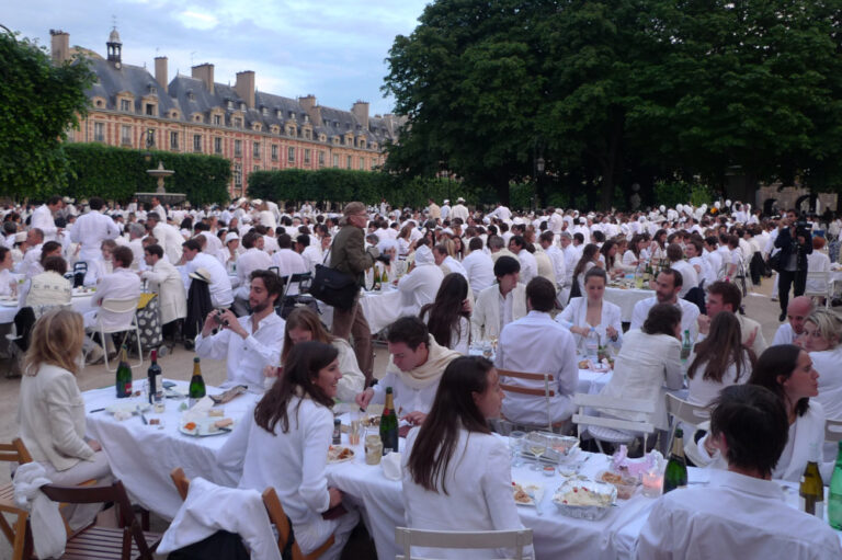 White_Diner_Paris
